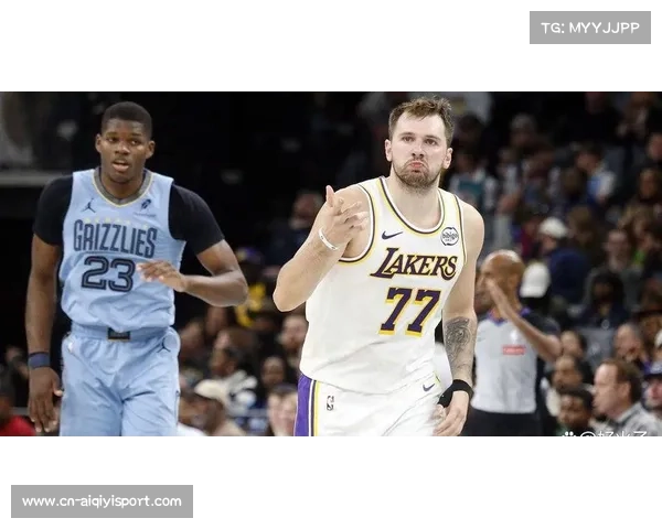 卢卡·东契奇:35分全能表现难阻失利,独行侠核心独木难支 卢卡·东契奇:35分全能表现难阻失利,独行侠核心独木难支